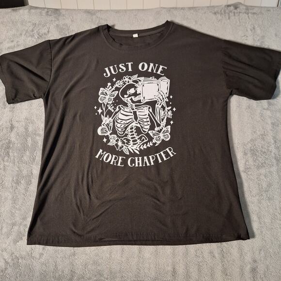 Reading Addict T-Shirt "Just One More Chapter" Size Large Black Short Sleeve - Picture 1 of 6